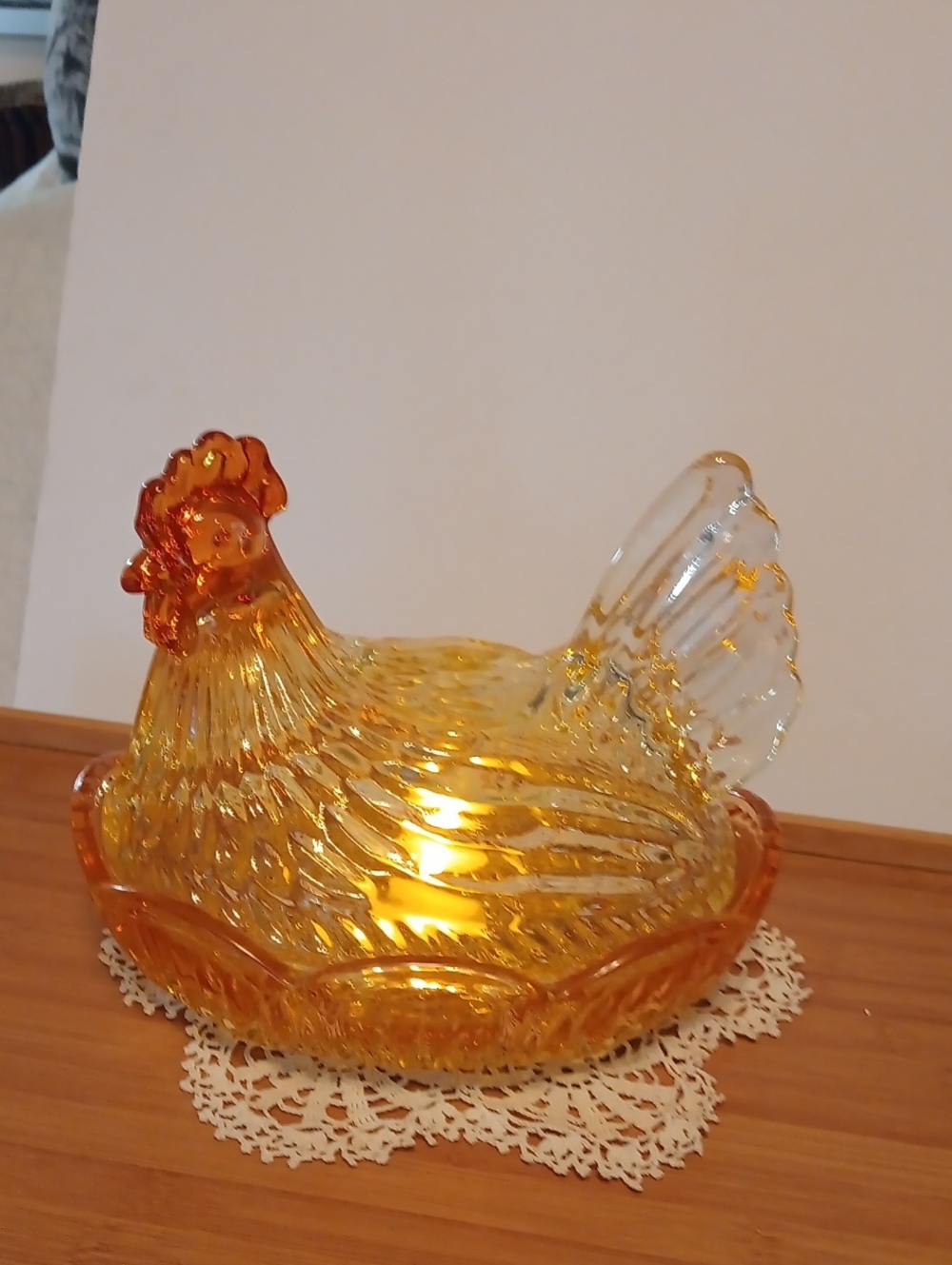 Amber Glass Hen on Nest Dish - Decorative Home Art Gorgeous Piece Large Size